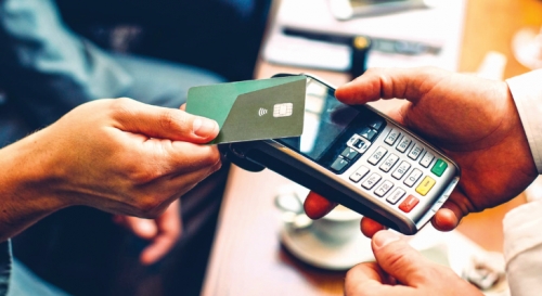 Lo chính sách cho Fintech