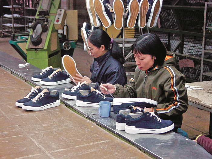 Ngành da giày oằn mình vì đại dịch