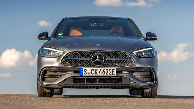 Mercedes-Benz C 300 AMG 2022 sắp về Việt Nam với giá dự kiến 2,3 tỷ đồng