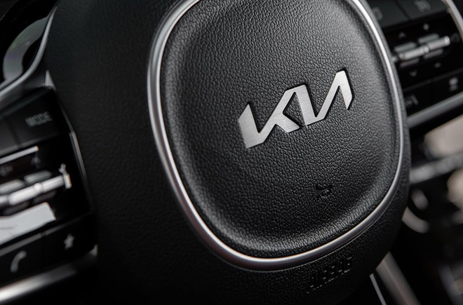 kia carnival 2022 duoc bo sung them trang bi