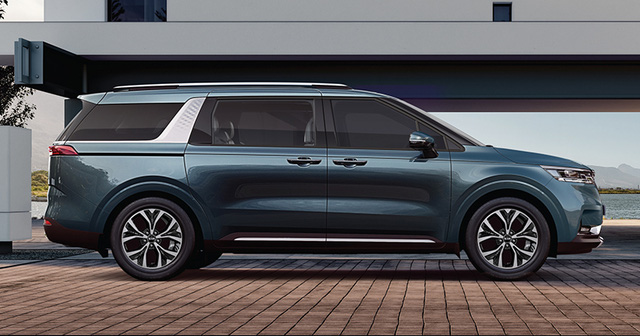 kia carnival 2022 duoc bo sung them trang bi