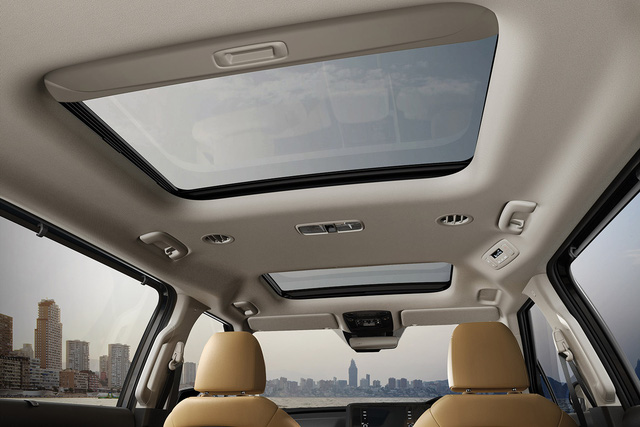 kia carnival 2022 duoc bo sung them trang bi