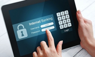 Các ngân hàng tiếp tục khuyến khích giao dịch trực tuyến