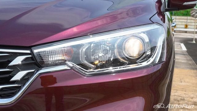 suzuki ertiga hybrid co gia du kien 5186 trieu dong