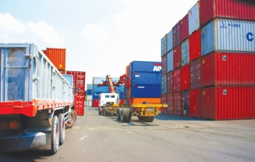 Tránh rủi ro khi ký hợp đồng với đối tác ngoại