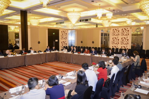 Nâng cao nhận thức và Bảo vệ người Tiêu dùng Tài chính