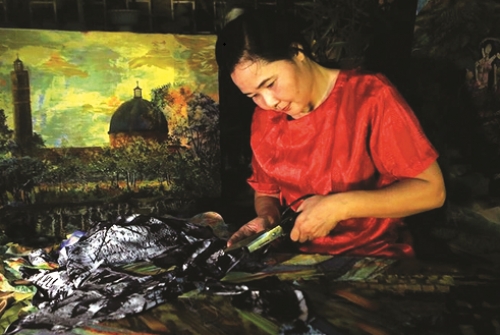 Tìm chỗ đứng cho tranh ghép vải Tìm chỗ đứng cho tranh ghép vải