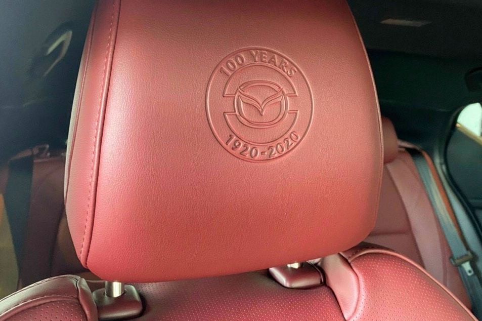 mazda3 phien ban gioi han trinh lang voi gia 869 trieu dong