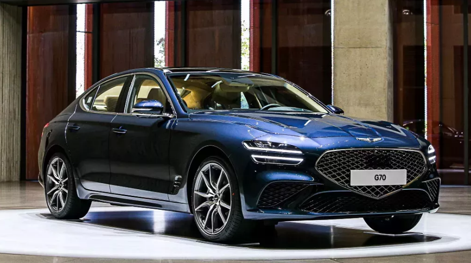 Ảnh thực tế Genesis G70 2021 vừa ra mắt với giá từ khoảng 830 triệu đồng anh thuc te genesis g70 2021 vua ra mat voi gia tu khoang 830 trieu dong