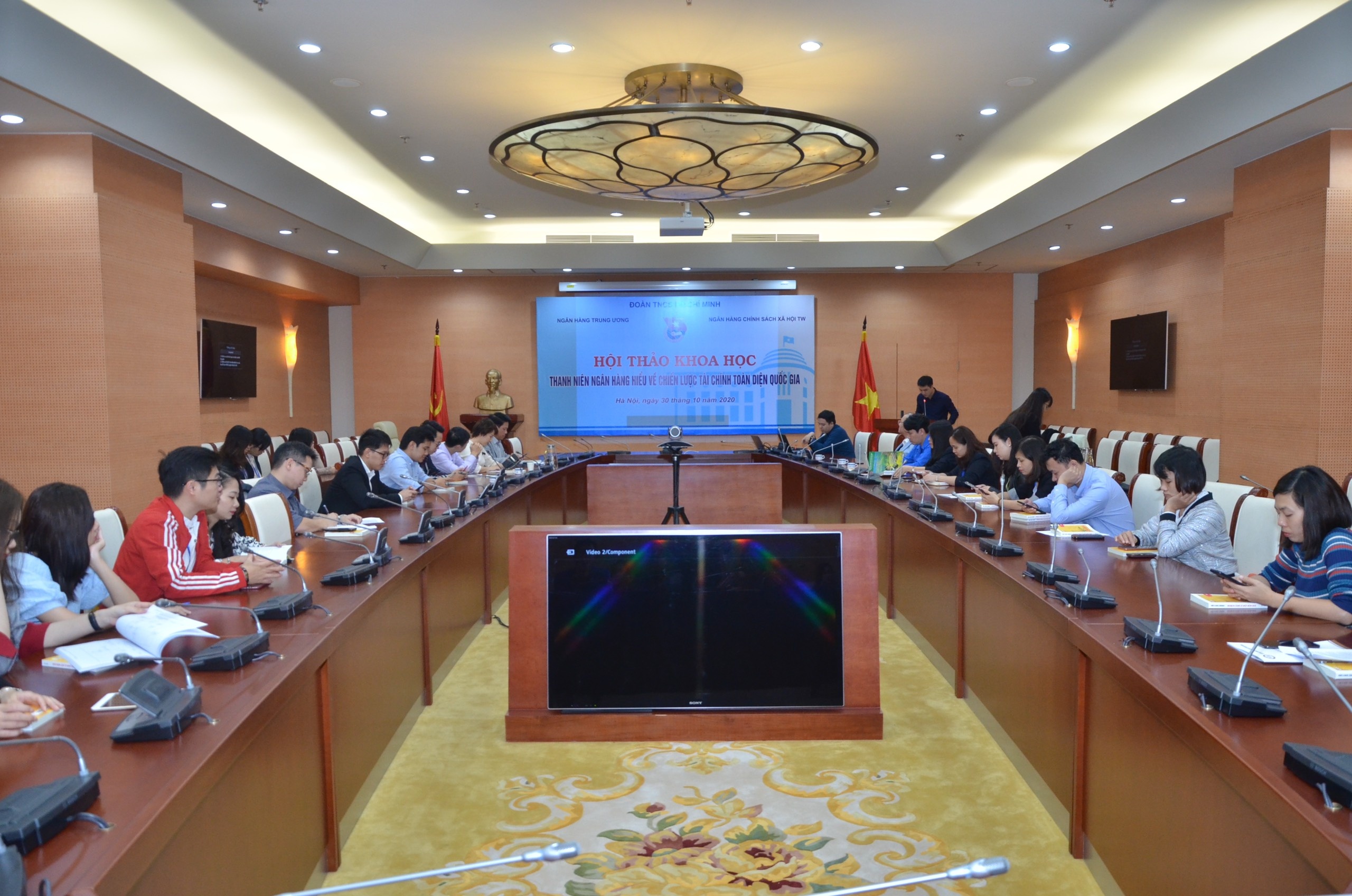 Thanh niên ngành Ngân hàng hiểu về Chiến lược tài chính toàn diện quốc gia thanh nien nganh ngan hang hieu ve chien luoc tai chinh toan dien quoc gia