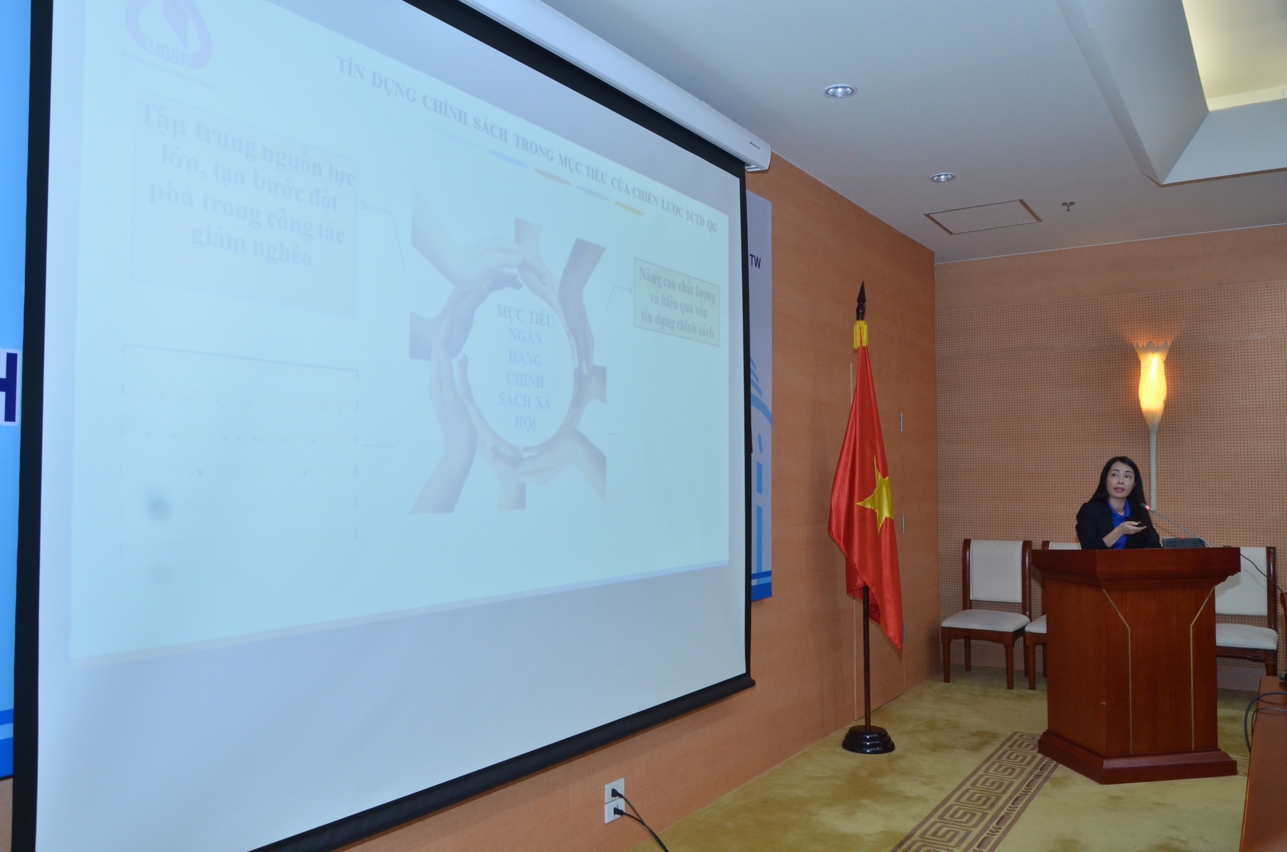 Thanh niên ngành Ngân hàng hiểu về Chiến lược tài chính toàn diện quốc gia thanh nien nganh ngan hang hieu ve chien luoc tai chinh toan dien quoc gia