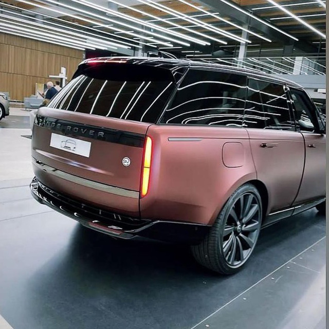 Range Rover đời mới lộ ảnh trước ngày ra mắt Range Rover đời mới lộ ảnh trước ngày ra mắt