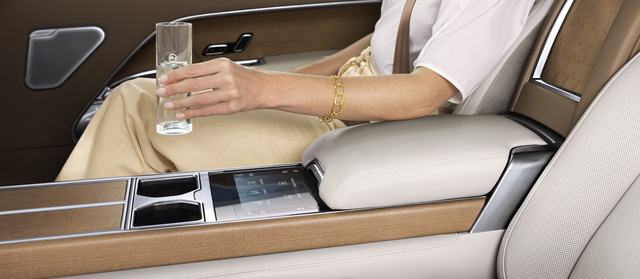 range rover 2022 ra mat voi gia ban tu 10879 ty dong