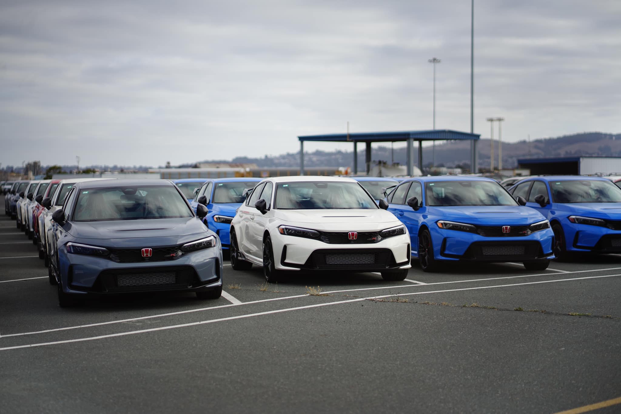 Honda Civic Type R 2023 có giá bán dự kiến dưới 2 tỷ đồng Honda Civic Type R 2023 có giá bán dự kiến dưới 2 tỷ đồng