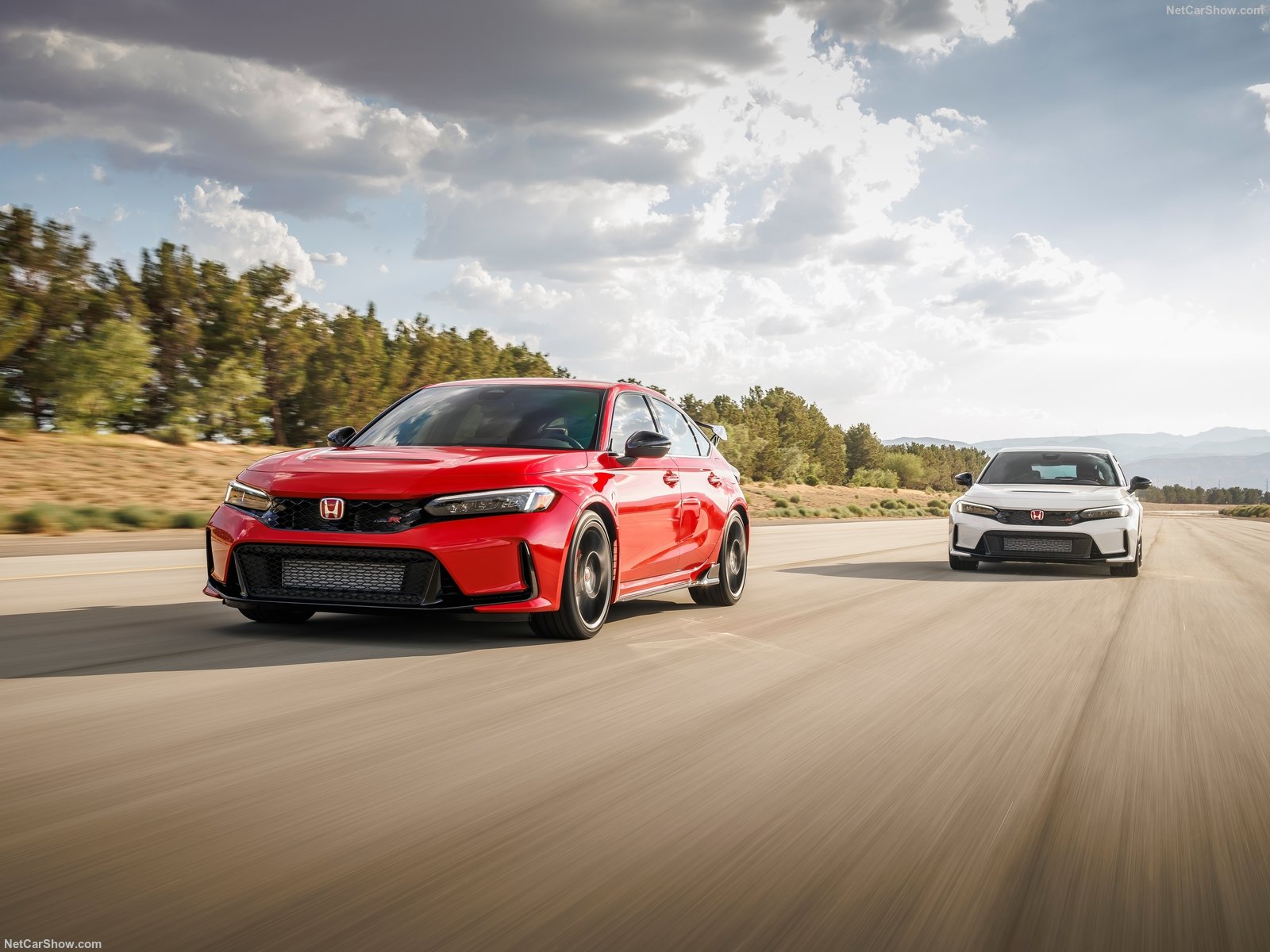 Honda Civic Type R 2023 có giá bán dự kiến dưới 2 tỷ đồng