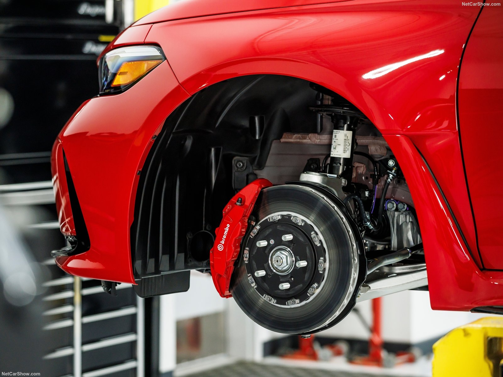 Honda Civic Type R 2023 có giá bán dự kiến dưới 2 tỷ đồng