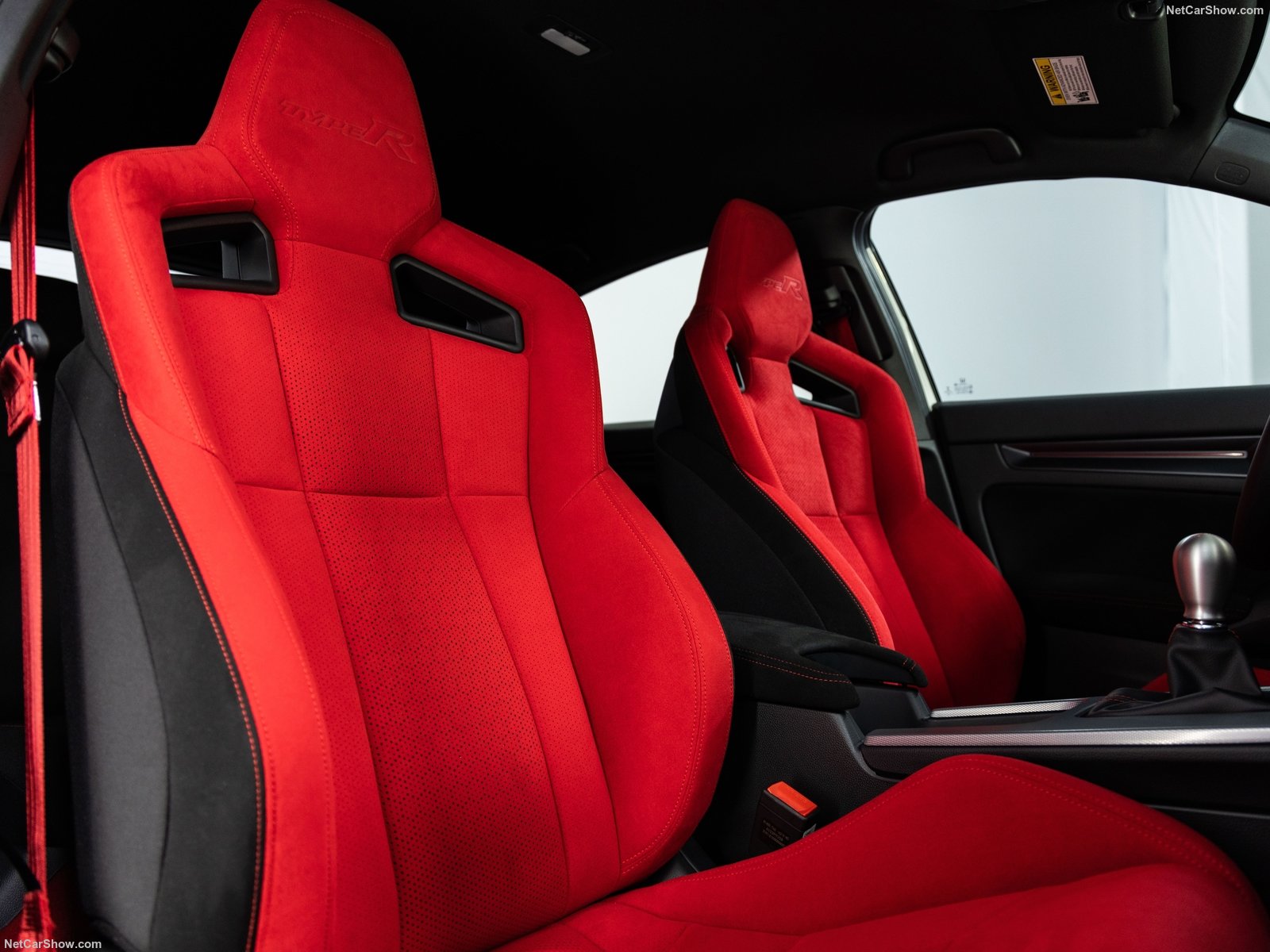 Honda Civic Type R 2023 có giá bán dự kiến dưới 2 tỷ đồng