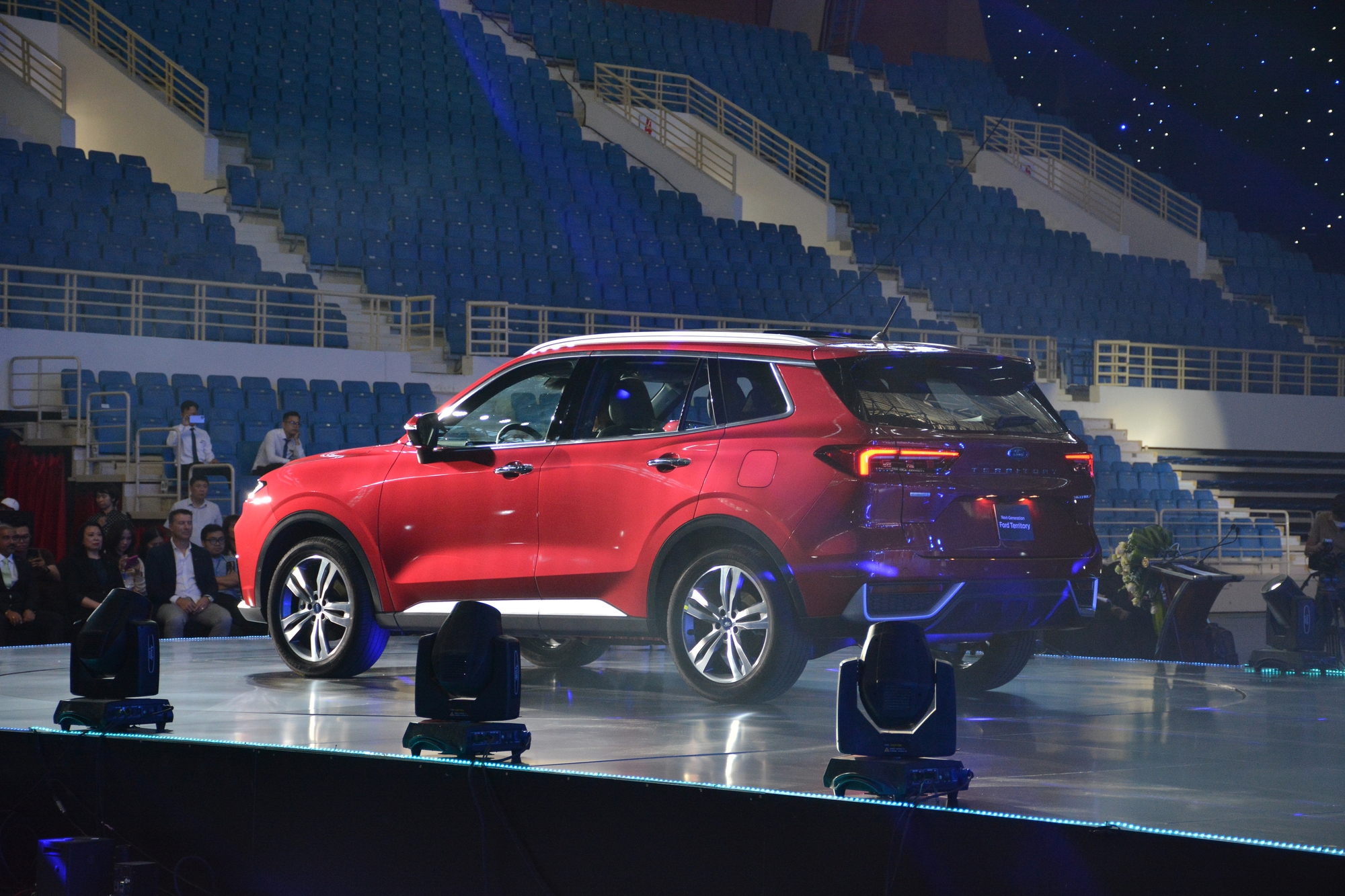 Ford Territory chính thức ra mắt với giá bán từ 822 triệu đồng Ford Territory chính thức ra mắt với giá bán từ 822 triệu đồng