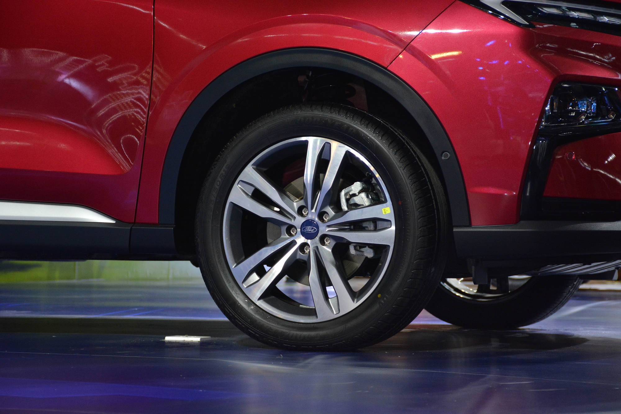 Ford Territory chính thức ra mắt với giá bán từ 822 triệu đồng Ford Territory chính thức ra mắt với giá bán từ 822 triệu đồng