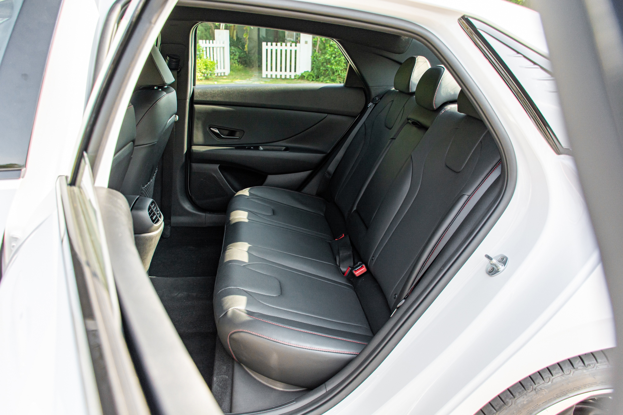 Hyundai Elantra 2023 vừa ra mắt có giá bán từ 599 triệu đồng Hyundai Elantra 2023 vừa ra mắt có giá bán từ 599 triệu đồng