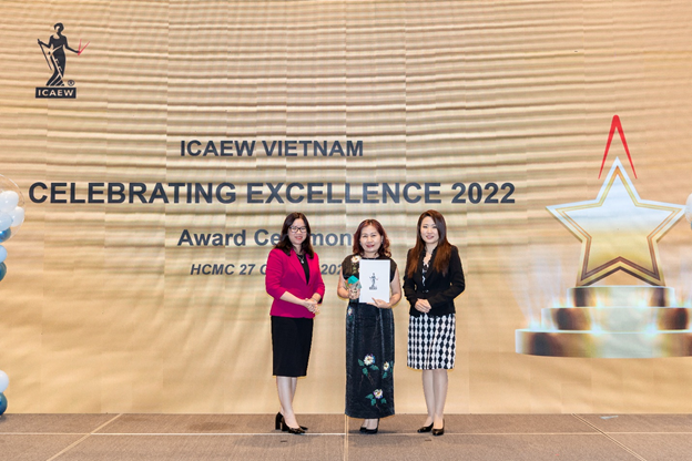 gan 200 chuyen gia tai chinh nhan bang va chung chi cua icaew