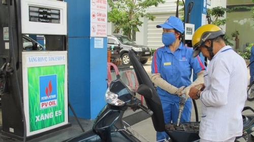 Xăng dầu đồng loạt tăng từ 15h chiều nay 4/11