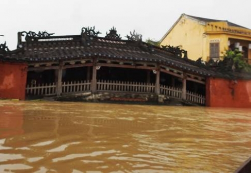 Hội An lại chìm trong biển nước