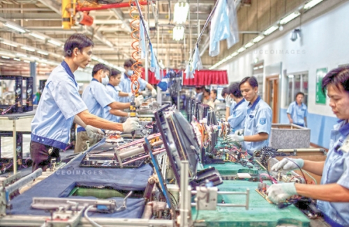 Ngành điện tử tham gia chuỗi cung ứng toàn cầu: Thay đổi tư duy là tất yếu Ngành điện tử tham gia chuỗi cung ứng toàn cầu: Thay đổi tư duy là tất yếu