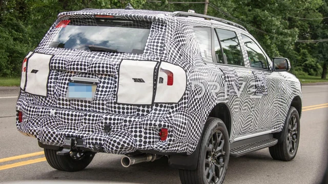 Ford Everest 2022 sẽ được trang bị động cơ mạnh hơn Ford Everest 2022 sẽ được trang bị động cơ mạnh hơn