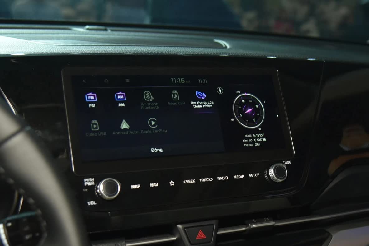 Kia Carens 2023 có giá từ 619 triệu Kia Carens 2023 có giá từ 619 triệu