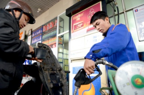 Để xăng E5 “chảy” vào cuộc sống Để xăng E5 “chảy” vào cuộc sống