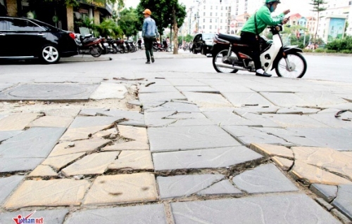 Chưa hỏng đã vội thay, vừa thay đã hỏng