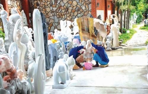 Mỏi mắt tìm sản phẩm lưu niệm Mỏi mắt tìm sản phẩm lưu niệm