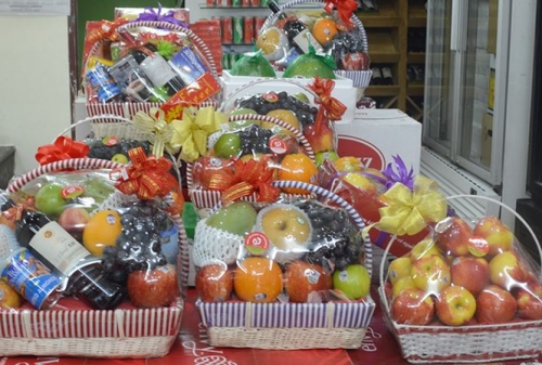 Muôn hình vạn trạng giỏ quà Tết 2018