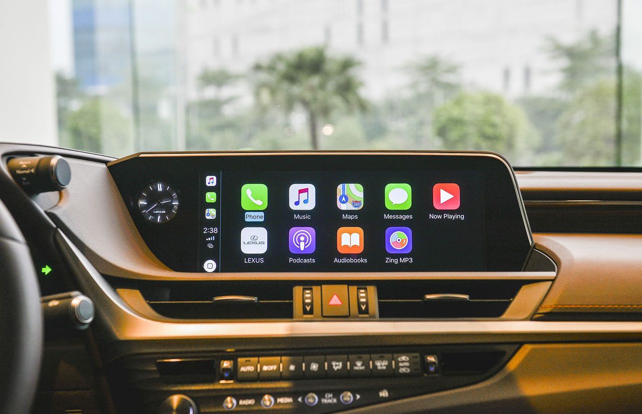 lexus es 2021 them goi an toan gia khong doi