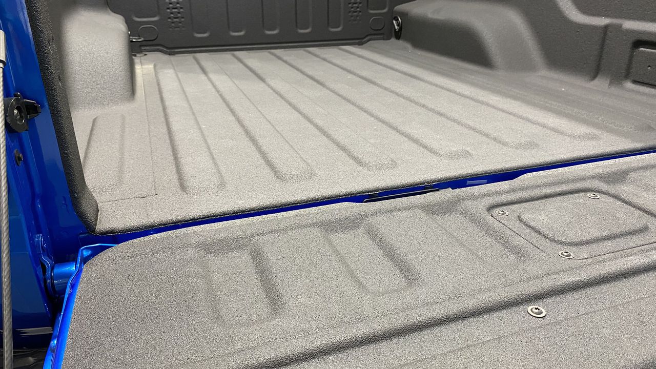 Jeep Gladiator 2021 giá từ 3,2 tỷ đồng có gì? jeep gladiator 2021 gia tu 32 ty dong co gi