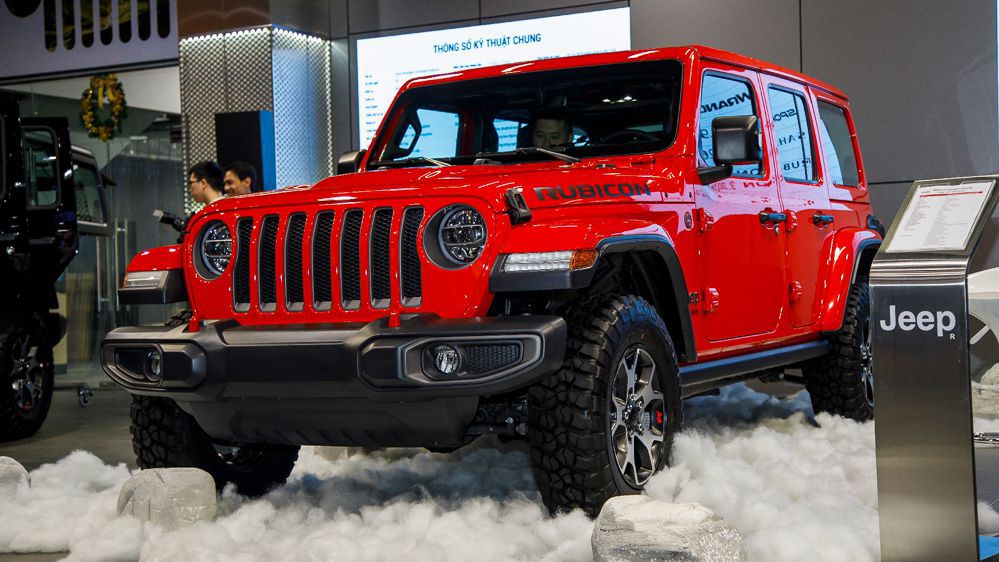 can canh jeep wrangler 2021 co gia tu 295 ty dong