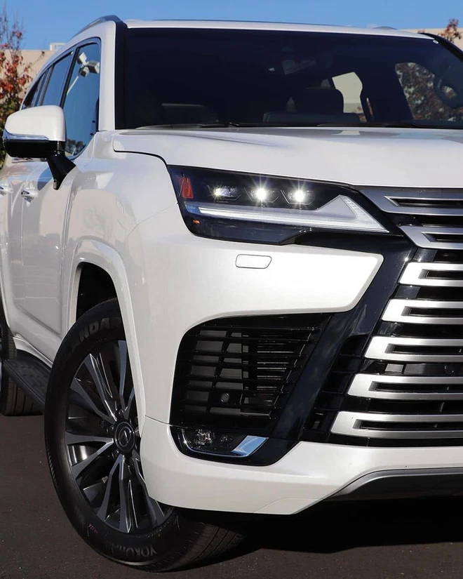 diem danh loat xe nhap khau tu nhan bom tan sap do bo viet nam