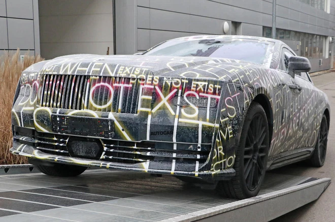 rolls royce spectre lo dien