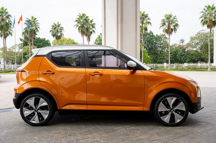 vinfast cong bo gia xe vf 5 plus nhan dat coc tu ngay 10122022