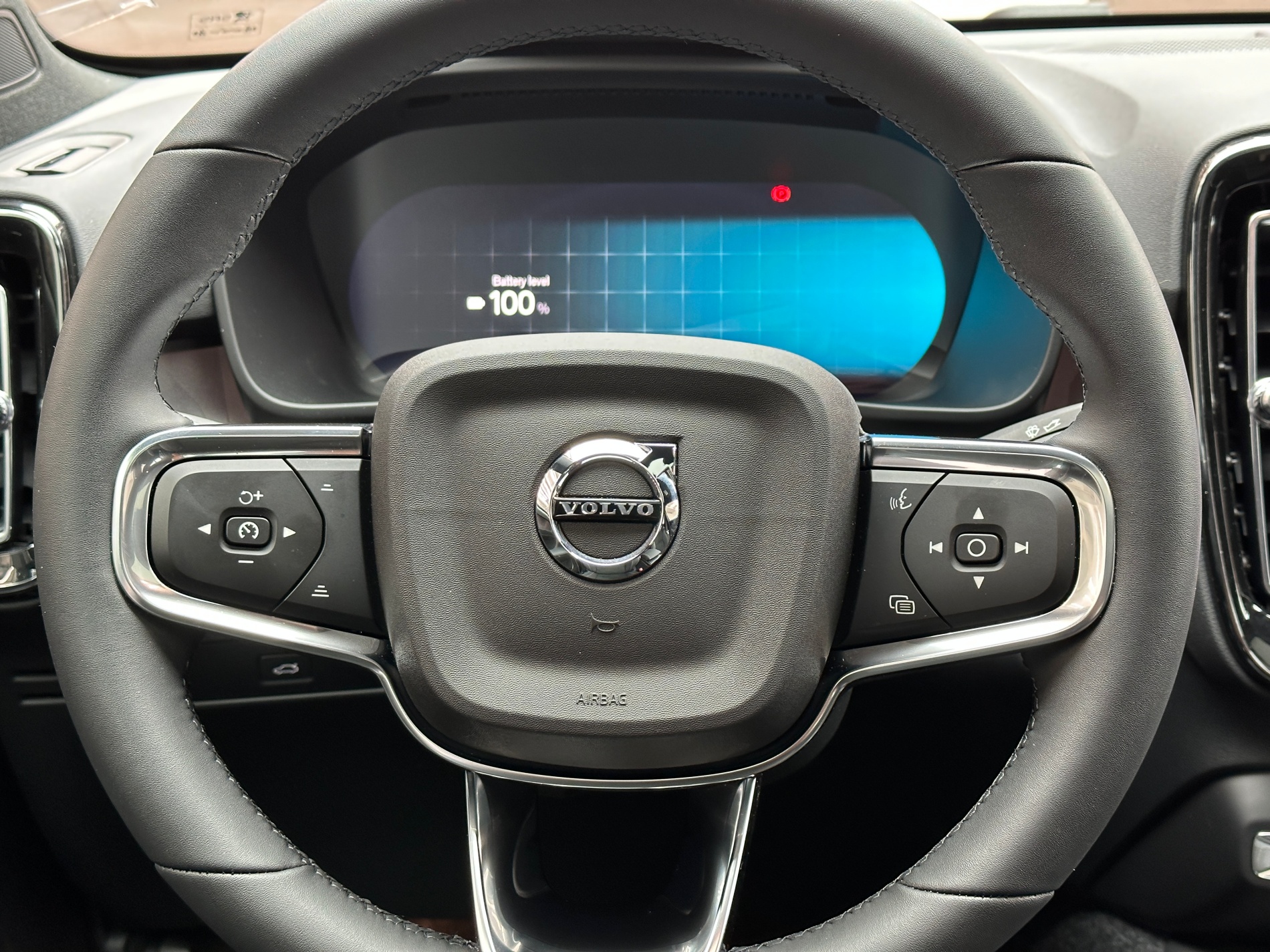 Volvo C40 Recharge 2023 sắp bán tại Việt Nam