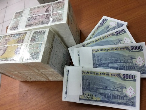 Ngẫm về con số 1.900 tỷ đồng