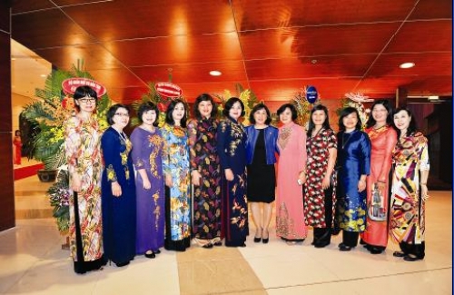 Trợ lực cho “phái yếu” trong cuộc cách mạng công nghệ Trợ lực cho “phái yếu” trong cuộc cách mạng công nghệ