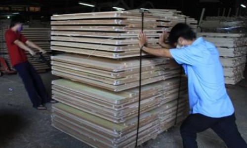 Thu dịch vụ khởi sắc