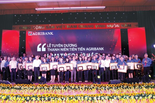Tuổi trẻ Agribank làm theo lời Bác: Khẳng định vai trò trong thời đại mới