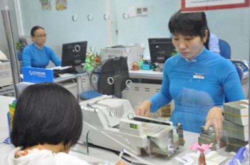 Cho vay tiêu dùng nhích nhẹ