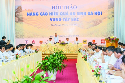 Ấm lòng bản vùng cao