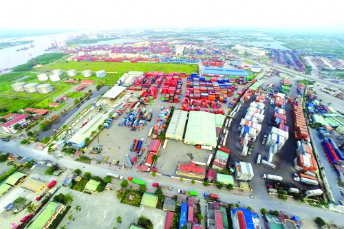 Tăng trưởng đối diện thách thức