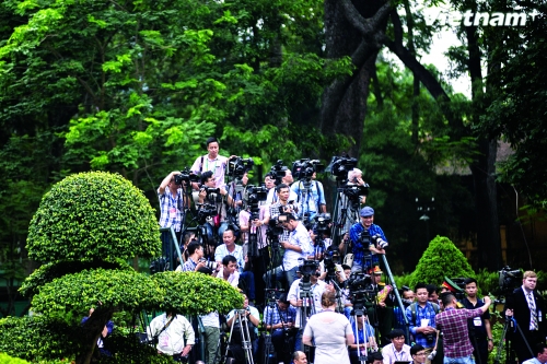 Sức chiến đấu của ngòi bút trên đường hội nhập Sức chiến đấu của ngòi bút trên đường hội nhập