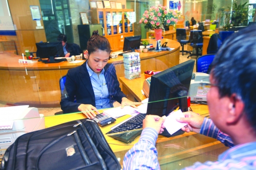 Phát triển dịch vụ hỗ trợ hút kiều hối Phát triển dịch vụ hỗ trợ hút kiều hối